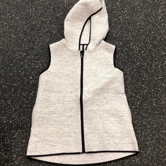 lululemon athletica Jackets & Blazers - Lululemon Vest